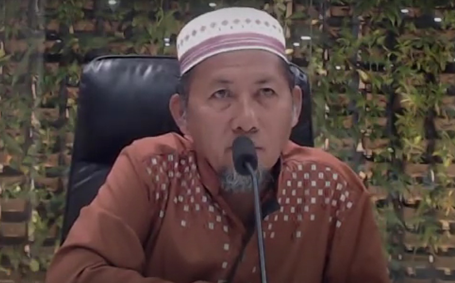 Kajian Tafsir Al-Qur’an bersama Ustadz Shofwan, M.Ag., M.H. di Masjid Taqwa Muhammadiyah GKB, 25 Agustus 2025, mengupas ciri orang celaka serta janji Allah tentang kenikmatan surga.