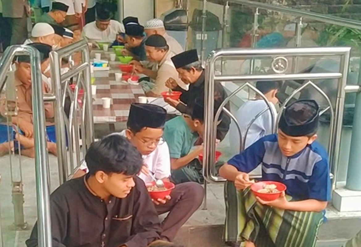 Makan Rawon